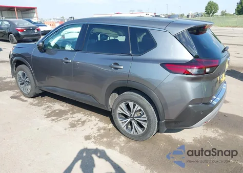 2021 Nissan Rogue Sv Fwd z USA, uszkodzony, nr VIN 5N1AT3BA2MC722136